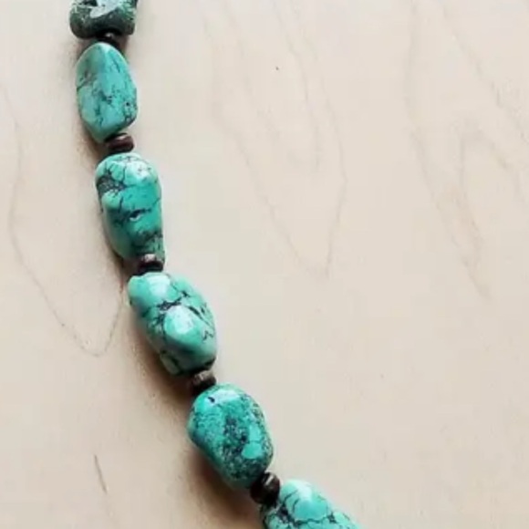Navajo Natural Turquoise Handcut Necklace - Picture 2 of 4